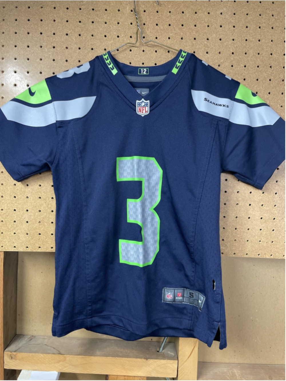 Seattle Seahawks Russel Wilson #3 Nike On Field NFL Jersey Youth S (8)